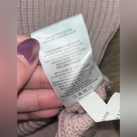 Express Oversized Sweater Size Small - Picture 3 of 8